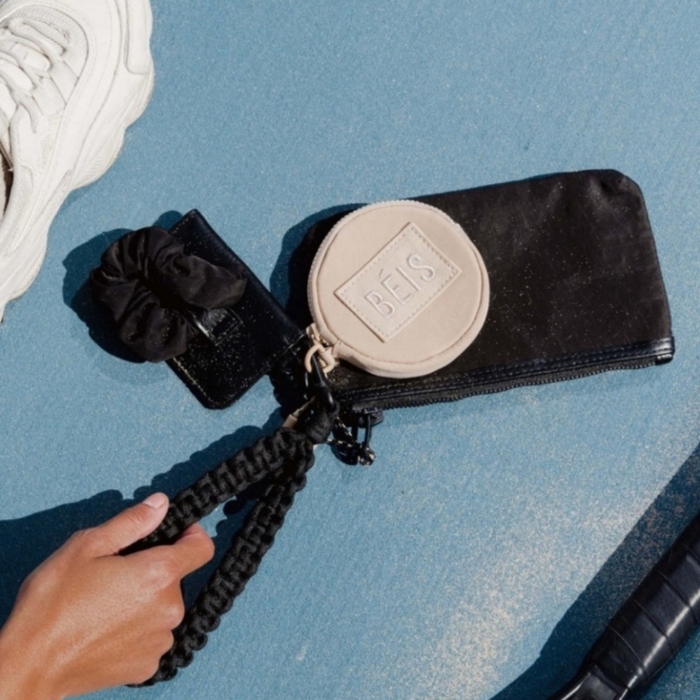 BÉIS The Wristlet Set